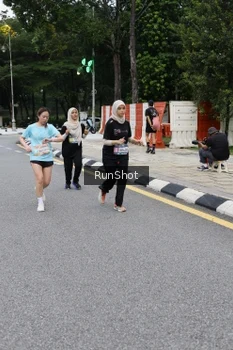 Runner Photo 4297948