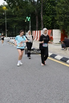 Runner Photo 4297953