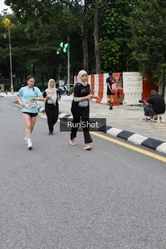 Runner Photo 4297956