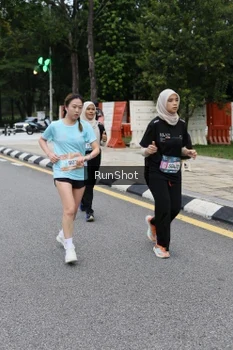 Runner Photo 4297970