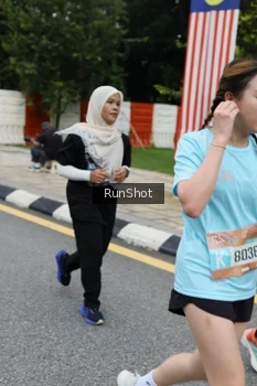 Runner Photo 4297974