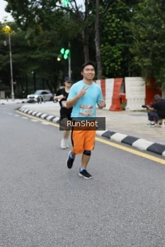 Runner Photo 4297975