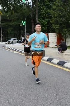 Runner Photo 4297980