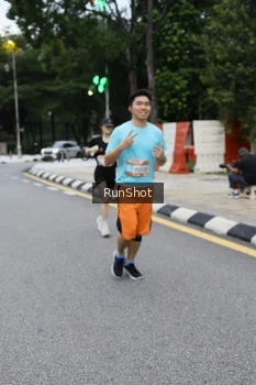 Runner Photo 4297981
