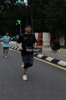 Runner Photo 4298003