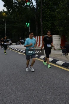 Runner Photo 4298010