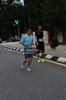 Runner Photo 4298014