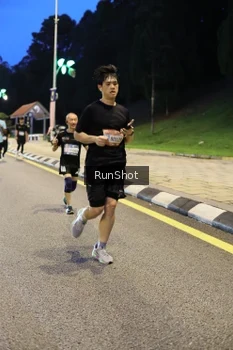 Runner Photo 4298016