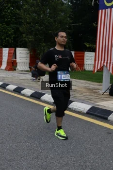 Runner Photo 4298018