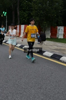 Runner Photo 4298045