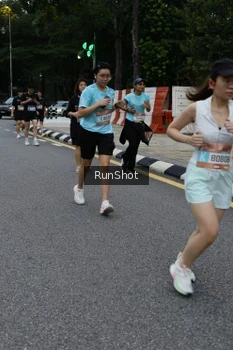 Runner Photo 4298046