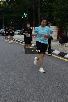 Runner Photo 4298049