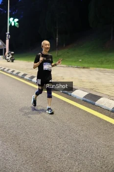 Runner Photo 4298063