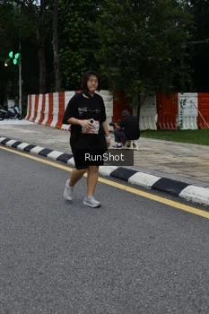 Runner Photo 4298065