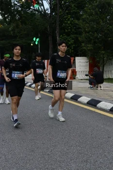 Runner Photo 4298074