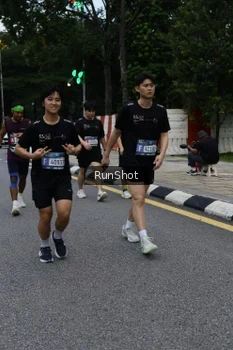 Runner Photo 4298075