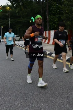 Runner Photo 4298084