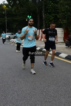 Runner Photo 4298104