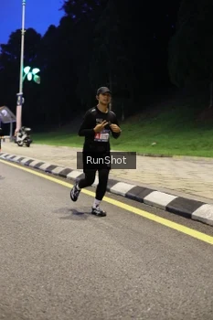 Runner Photo 4298111