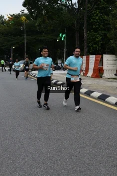 Runner Photo 4298122
