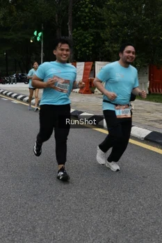 Runner Photo 4298135