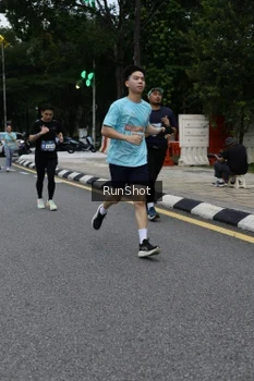 Runner Photo 4298139