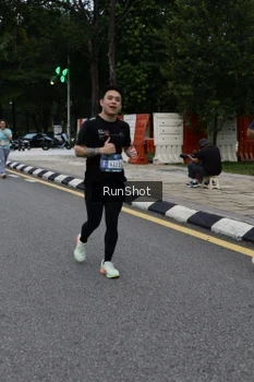 Runner Photo 4298145