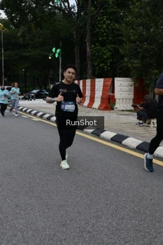 Runner Photo 4298150