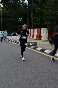 Runner Photo 4298151