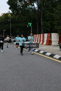Runner Photo 4298160