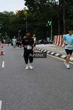 Runner Photo 4298173