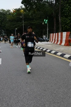 Runner Photo 4298180