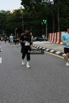 Runner Photo 4298181