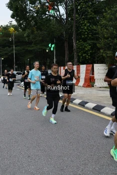 Runner Photo 4298183