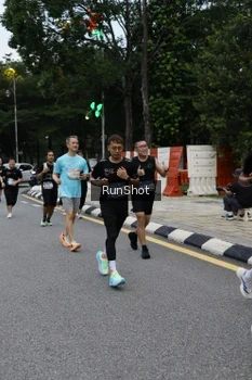 Runner Photo 4298184