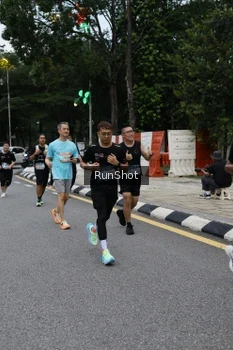 Runner Photo 4298191