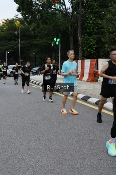 Runner Photo 4298198