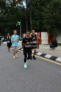 Runner Photo 4298200