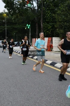 Runner Photo 4298202