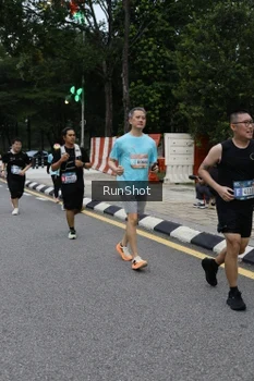 Runner Photo 4298208