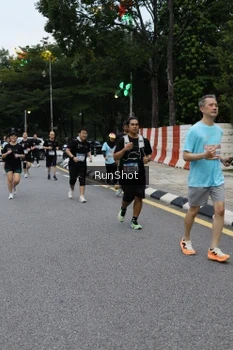 Runner Photo 4298210