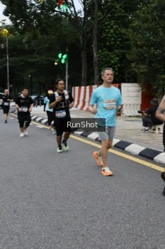 Runner Photo 4298212