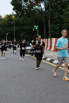 Runner Photo 4298213