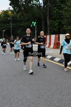 Runner Photo 4298244