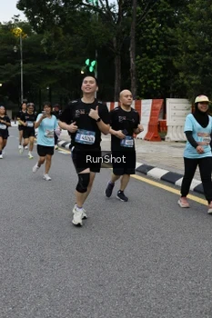Runner Photo 4298249