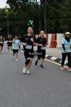 Runner Photo 4298250