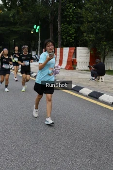 Runner Photo 4298260