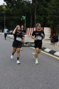 Runner Photo 4298272