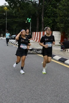 Runner Photo 4298273