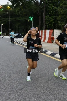 Runner Photo 4298275